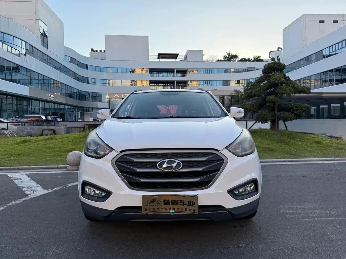 Beijing Hyundai ix35 2013 2.0L Automatic 2WD Smart GLS (National IV Emission Standard) — миниатюра 3