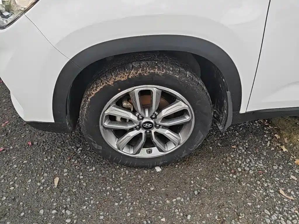 Beijing Hyundai ix35 2019 2.0L Automatic 2WD Smart & Enjoy Edition (National V Emission Standard) — миниатюра 23
