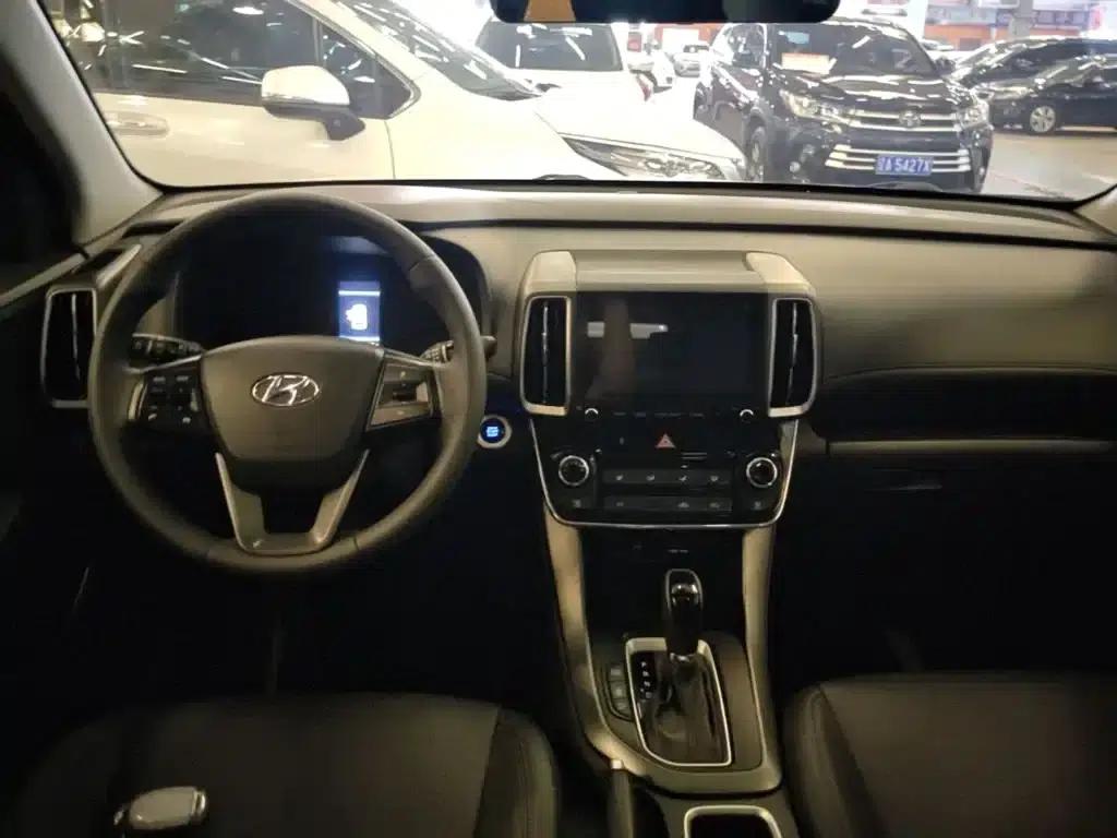 Beijing Hyundai ix35 2018 2.0L Automatic 2WD Smart & Enjoy Edition — миниатюра 10