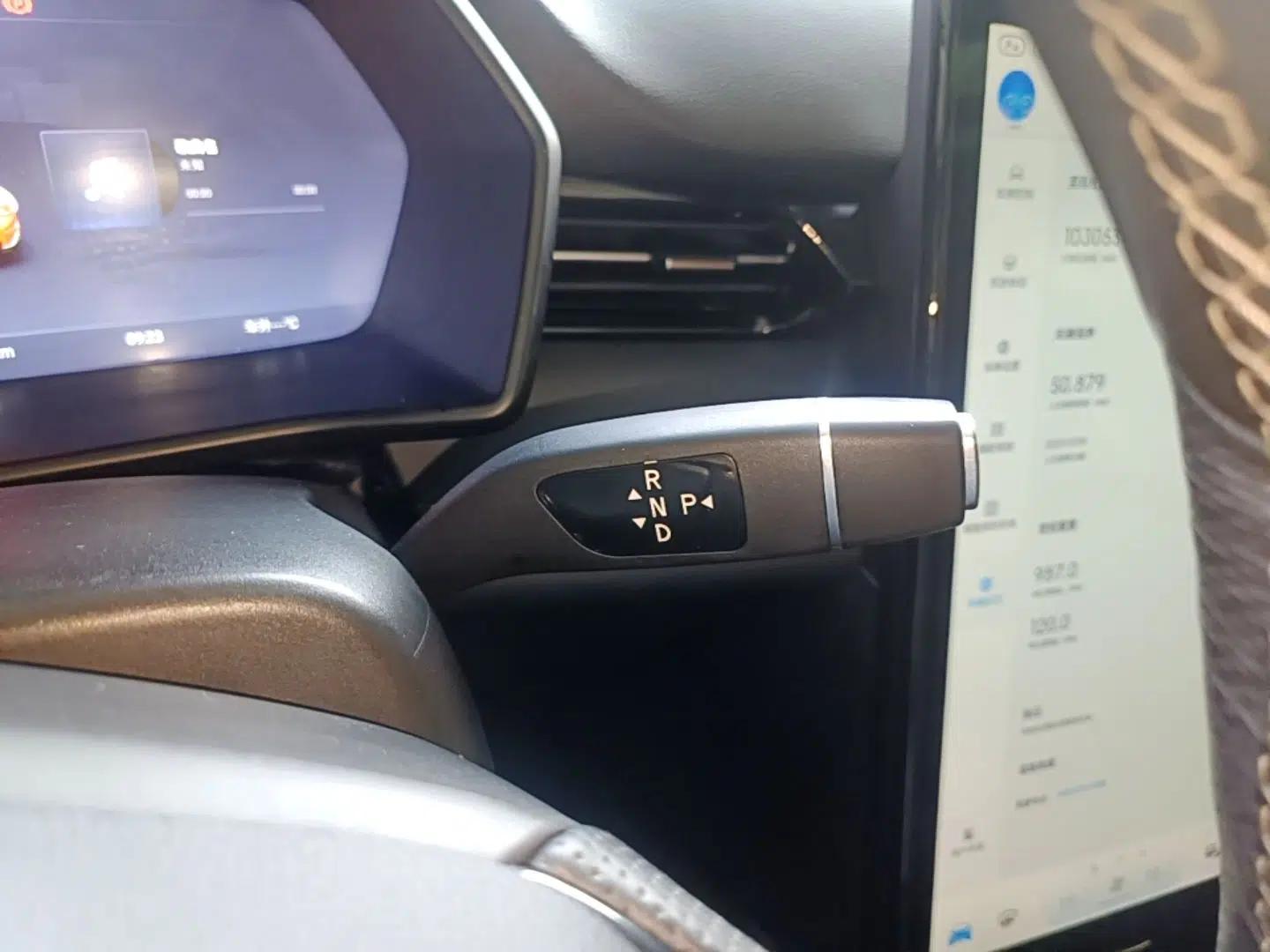 XPeng G3 2019 Smart Edition — миниатюра 23
