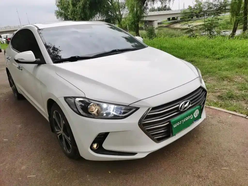 Hyundai Elantra 2018 1.4T Dual-Clutch Dynamic & Vitality Edition — миниатюра 4