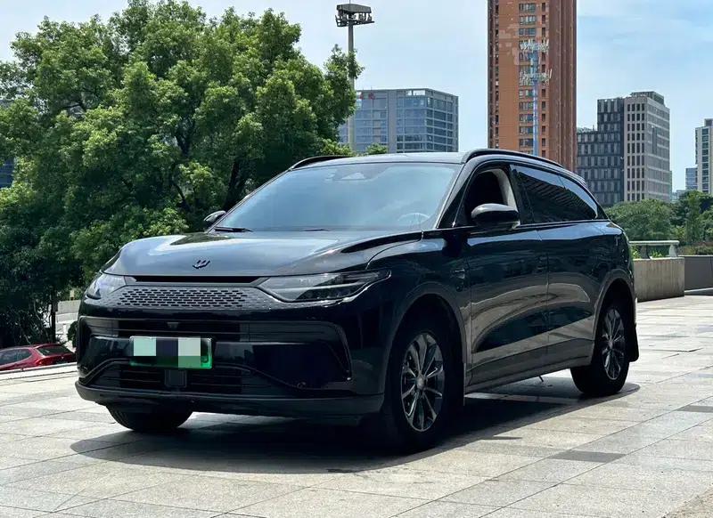 Leapmotor C11 2023 Range Extended Electric 200 Comfort Edition — миниатюра 1