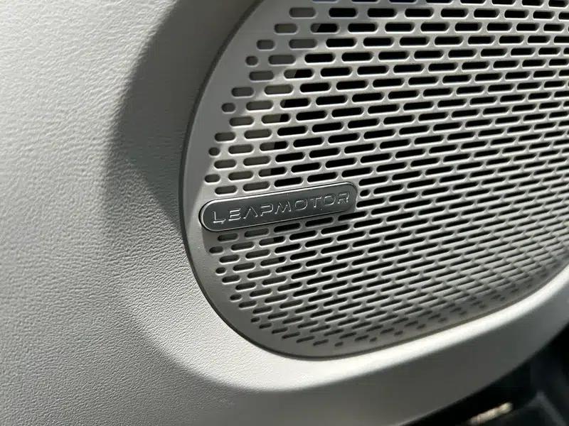 Leapmotor C11 2023 Range Extended Electric 200 Comfort Edition — миниатюра 13