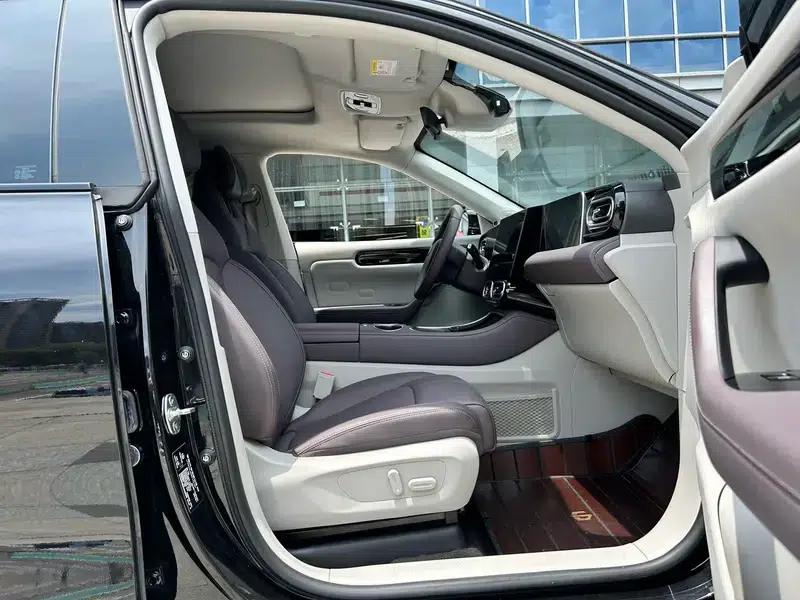 Leapmotor C11 2023 Range Extended Electric 200 Comfort Edition — миниатюра 8