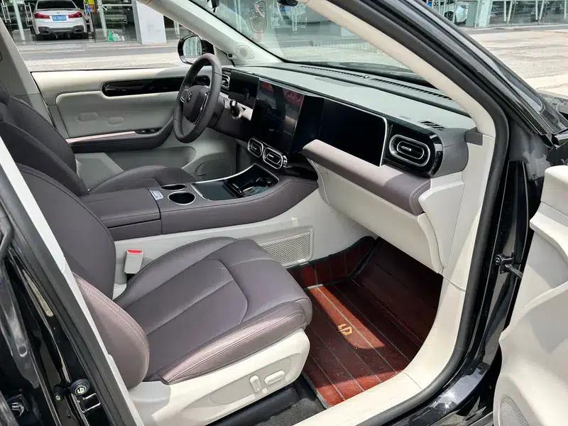 Leapmotor C11 2023 Range Extended Electric 200 Comfort Edition — миниатюра 9