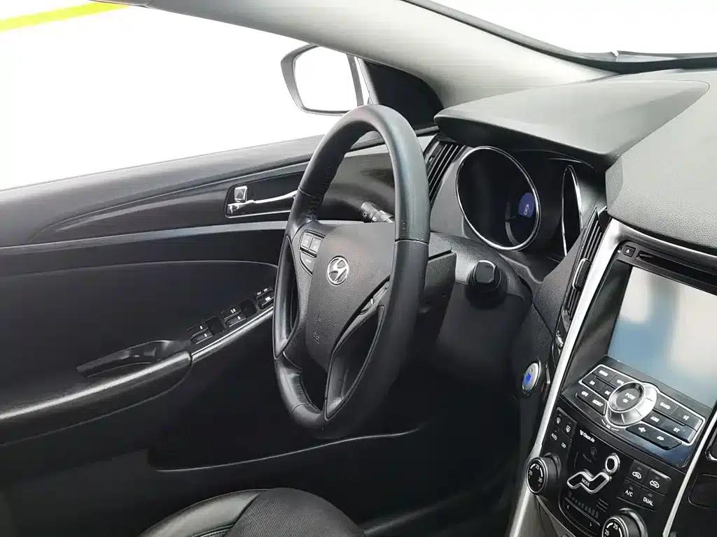 Sonata 2013 2.4L Automatic Leading Edition (China IV Emission Standard) — миниатюра 22