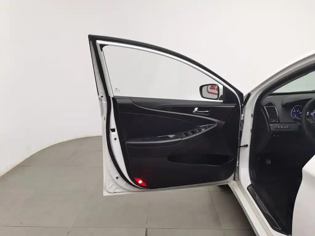 Sonata 2013 2.4L Automatic Leading Edition (China IV Emission Standard) — миниатюра 8