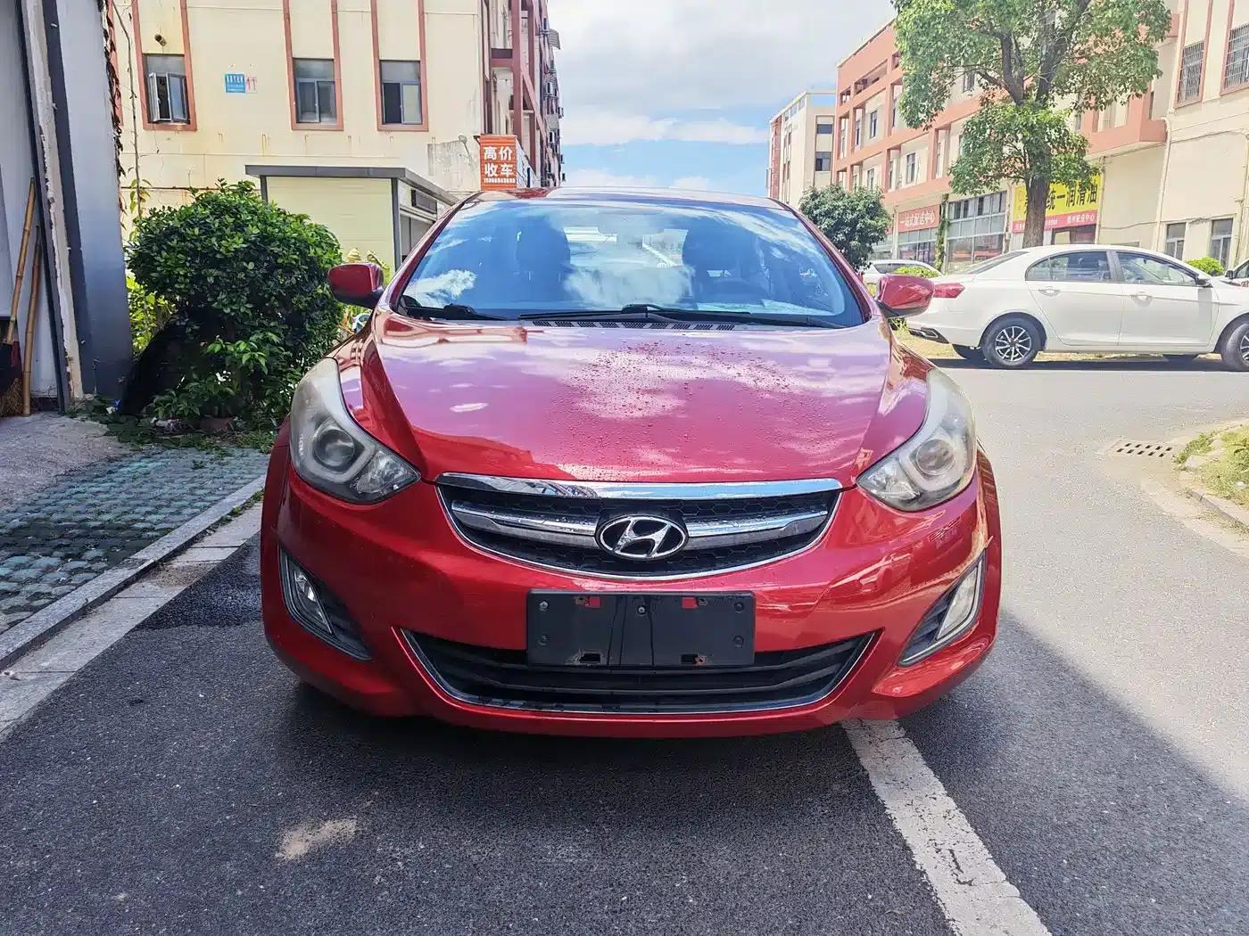 Hyundai Elantra 2015 1.6L Automatic Fashion Edition — миниатюра 3
