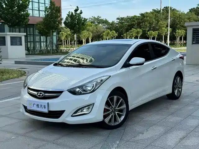 Hyundai Elantra 2015 1.6L Automatic Leading Edition