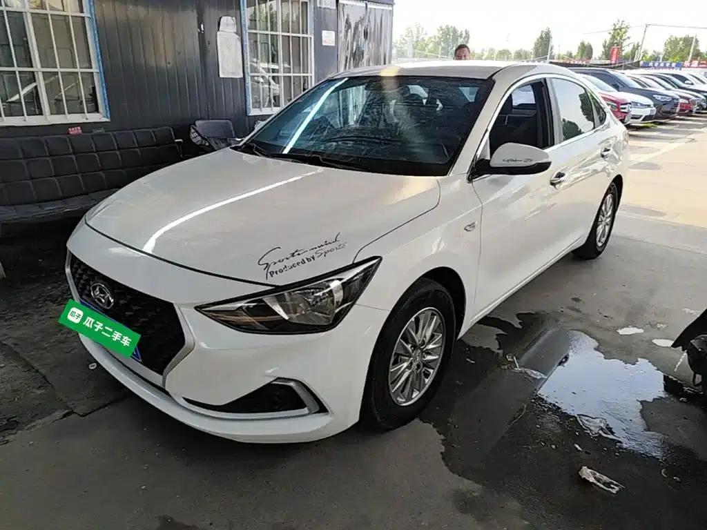 Hyundai Elantra 2018 1.6L Automatic GL (National VI Emission Standard) — миниатюра 1