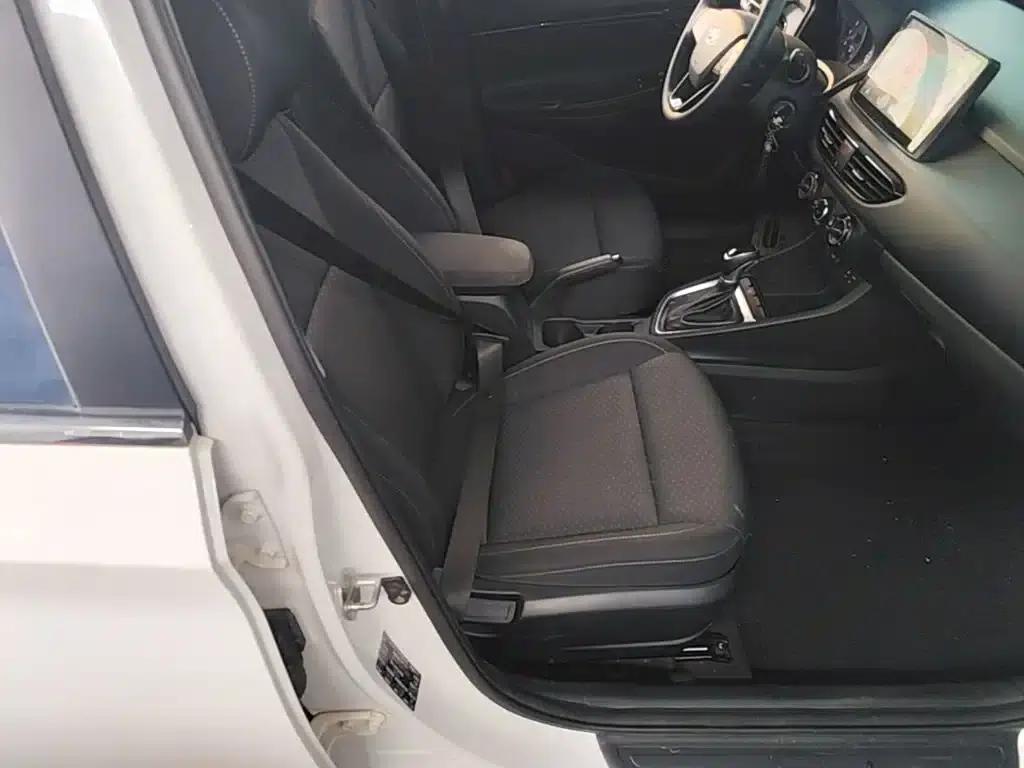 Hyundai Elantra 2018 1.6L Automatic GL (National VI Emission Standard) — миниатюра 25