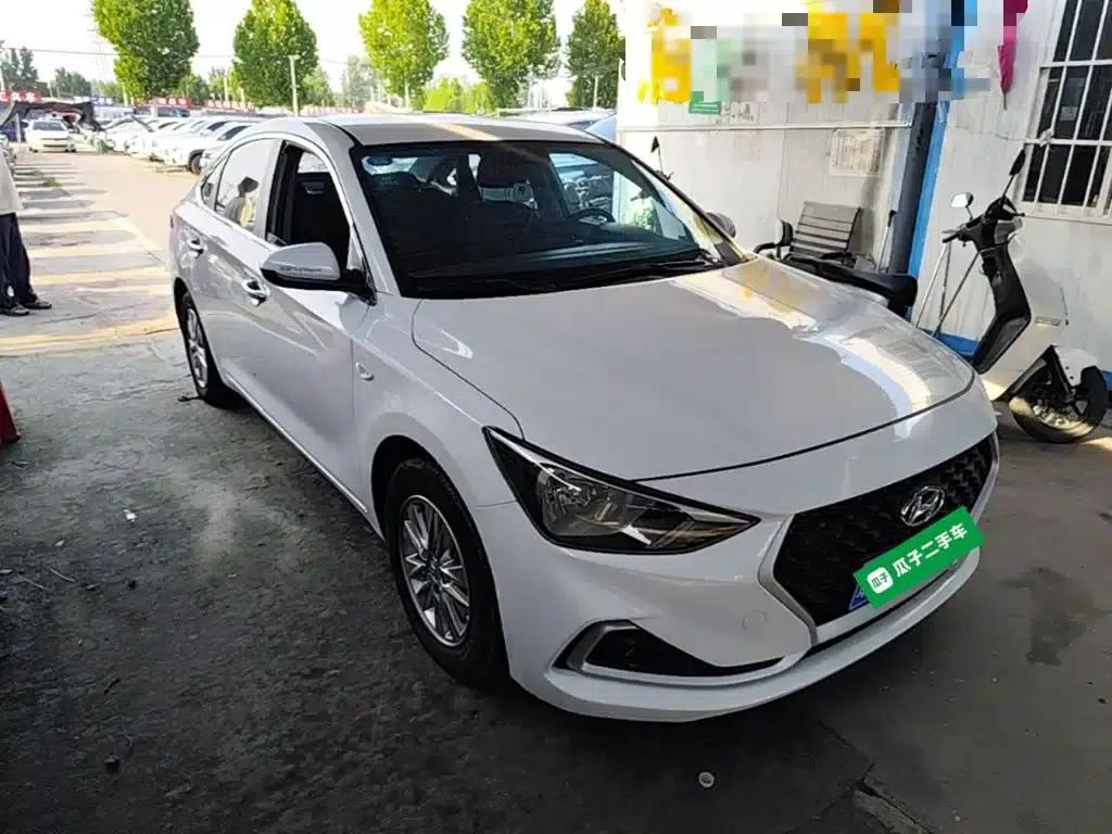Hyundai Elantra 2018 1.6L Automatic GL (National VI Emission Standard) — миниатюра 4