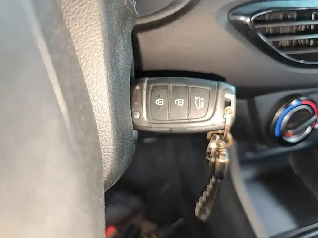 Hyundai Elantra 2018 1.6L Automatic GL (National VI Emission Standard) — миниатюра 9