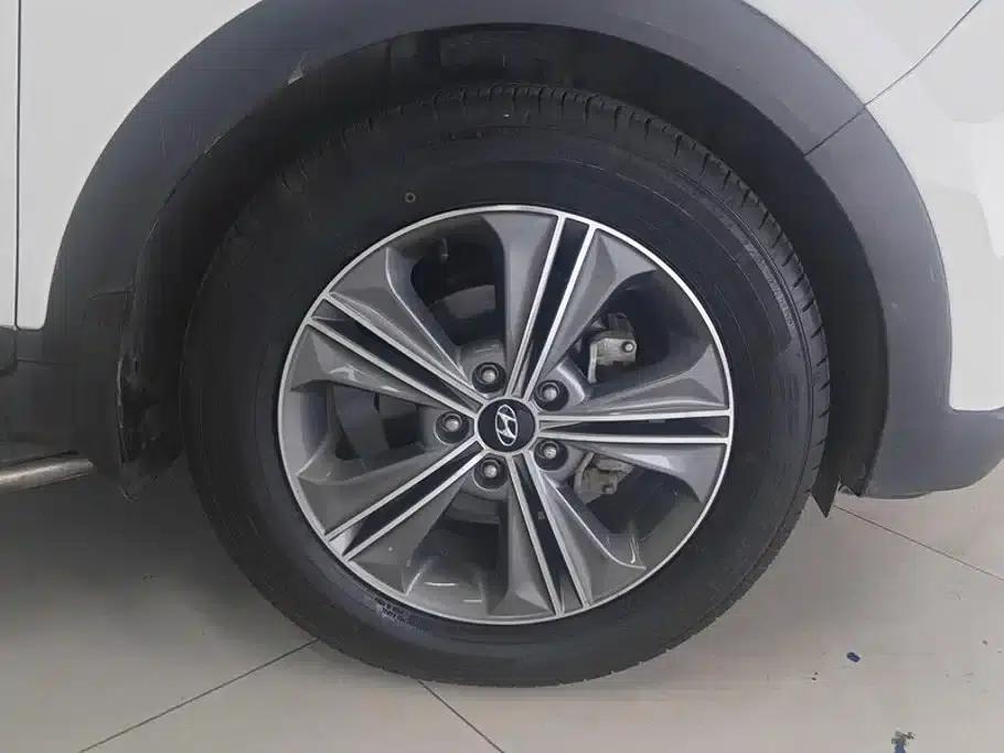 Beijing Hyundai ix25 2015 1.6L Automatic 2WD Smart GLS — миниатюра 6