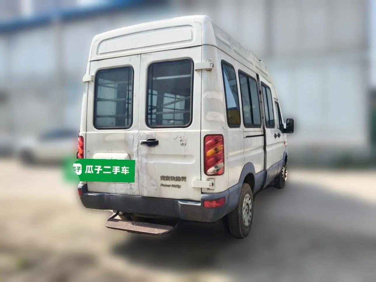 Iveco Power Daily 2013 2.5T-V39 Box Truck High Roof — миниатюра 6