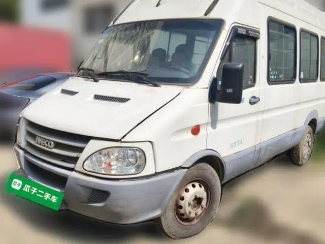 Iveco Power Daily 2013 2.5T-V39 Box Truck High Roof