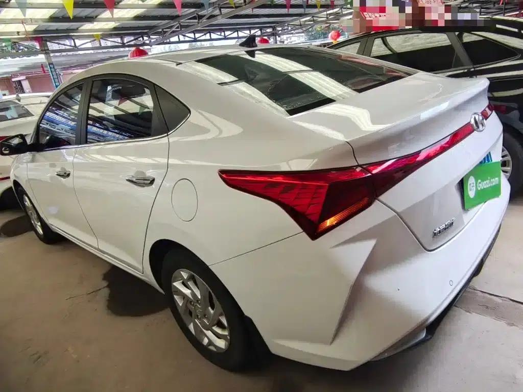 2020 Hyundai Verna 1.4L Manual GLS Cool Edition — миниатюра 5