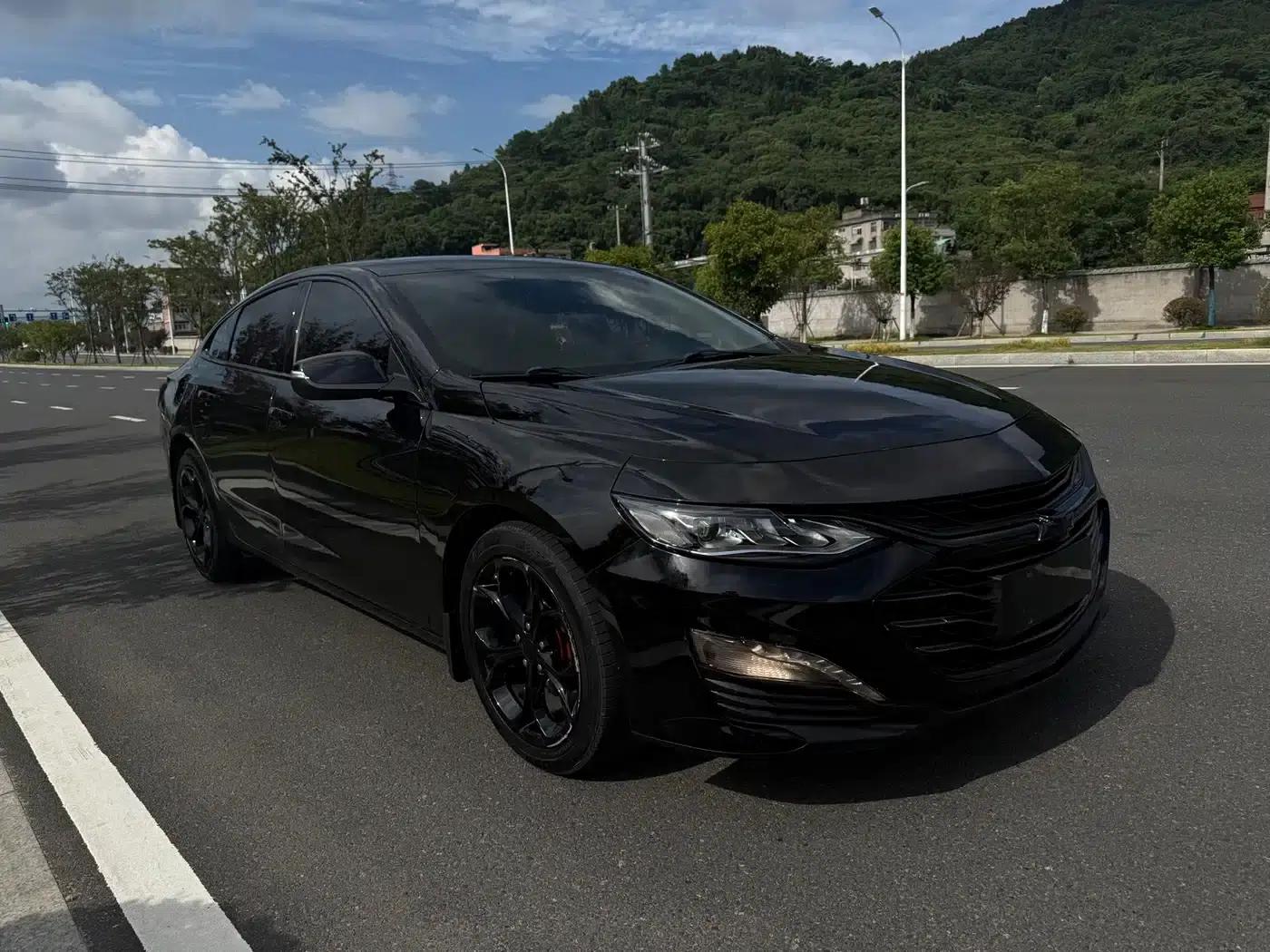 2021 Chevrolet Malibu XL Redline 550T Automatic Sharp Edition — миниатюра 3