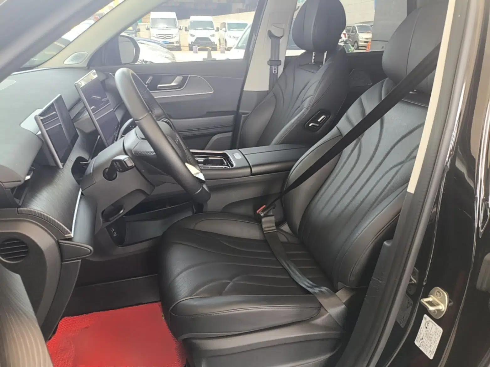 Chery Fengyun T9 2025 120 Long-Range Luxury Version 7 Seats Lithium Iron Phosphate — миниатюра 27