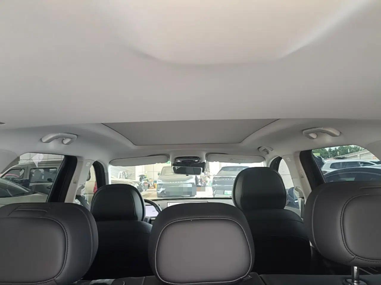 Chery Fengyun T9 2025 120 Long-Range Luxury Version 7 Seats Lithium Iron Phosphate — миниатюра 31
