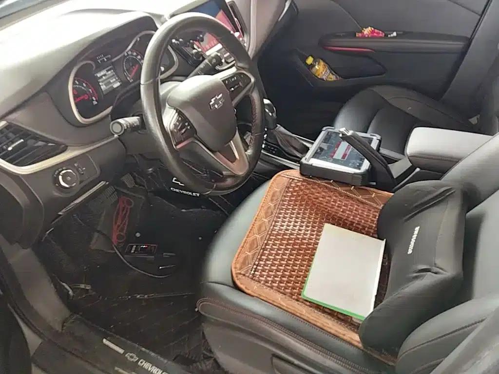 Chevrolet Cruze 2020 Mild Hybrid RS 330T Automatic Comfort Edition — миниатюра 15