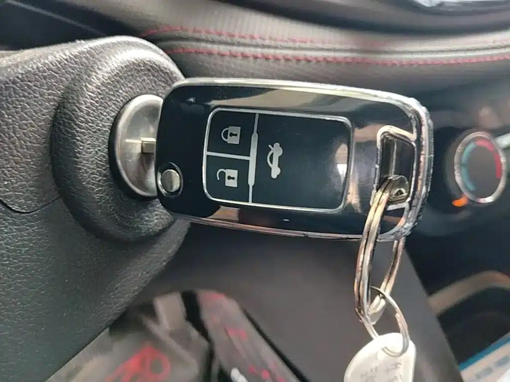 Chevrolet Cruze 2020 Mild Hybrid RS 330T Automatic Comfort Edition — миниатюра 9