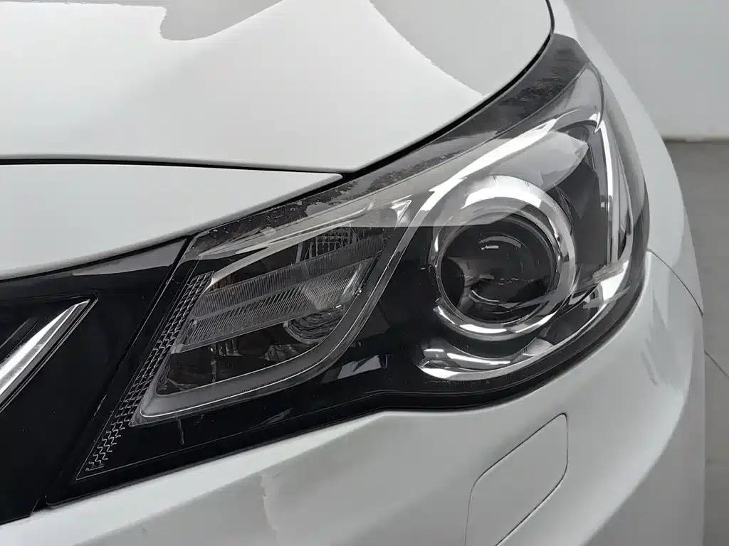 2016 Chevrolet Malibu 2.0L Automatic Luxury Edition — миниатюра 7