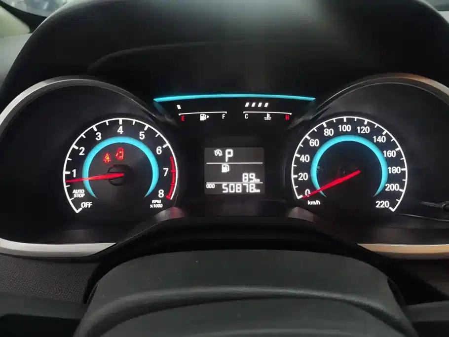 Chevrolet Cruze 2016 1.5L Automatic Comfort Edition — миниатюра 14