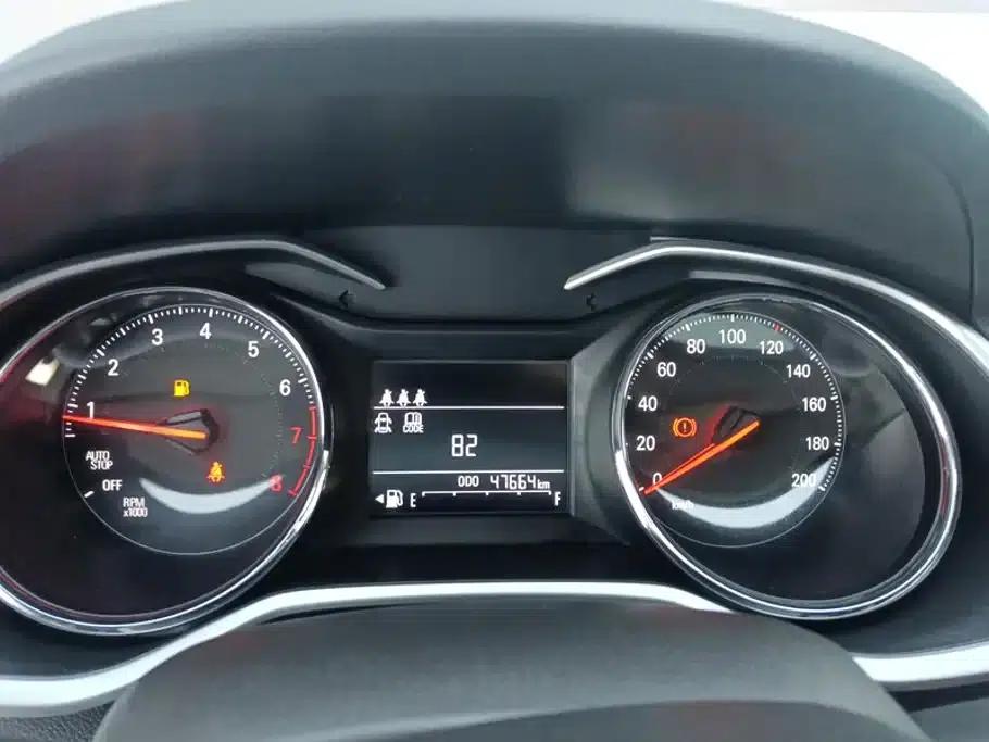 Chevrolet Cruze 2020 320 Manual Comfortline Edition — миниатюра 14