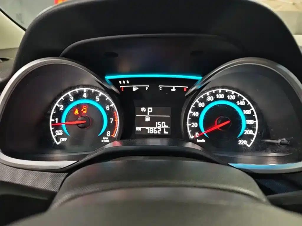Chevrolet Cruze 2019 320 Automatic Sunroof Edition — миниатюра 12