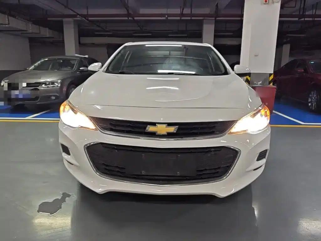 Chevrolet Cruze 2019 320 Automatic Sunroof Edition — миниатюра 3