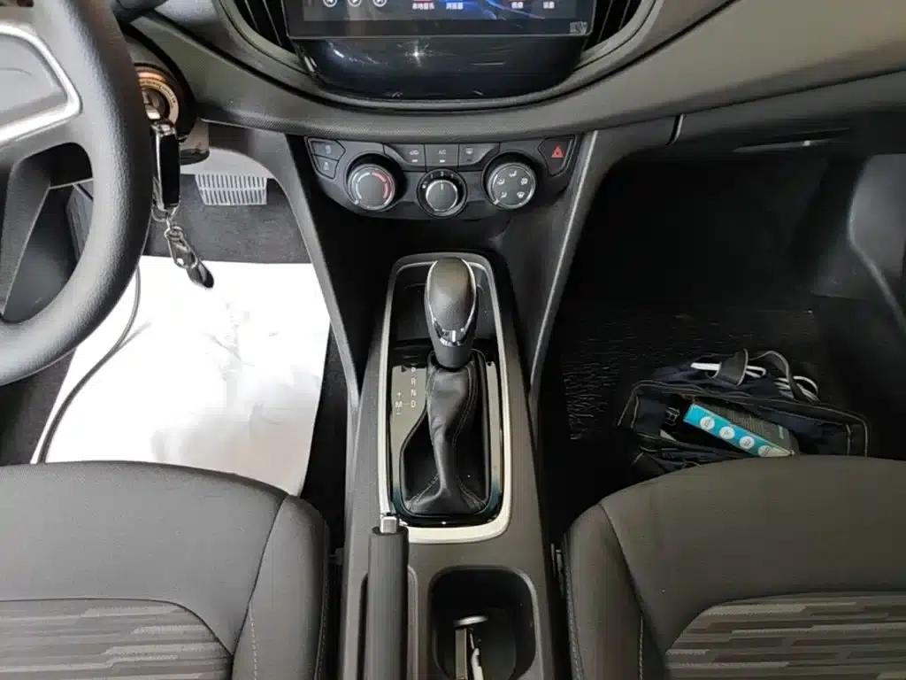 Chevrolet Cruze 2016 1.5L Automatic Enjoy Edition — миниатюра 14