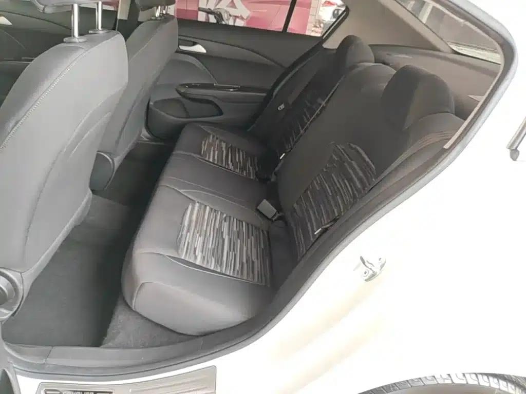 Chevrolet Cruze 2016 1.5L Automatic Enjoy Edition — миниатюра 17