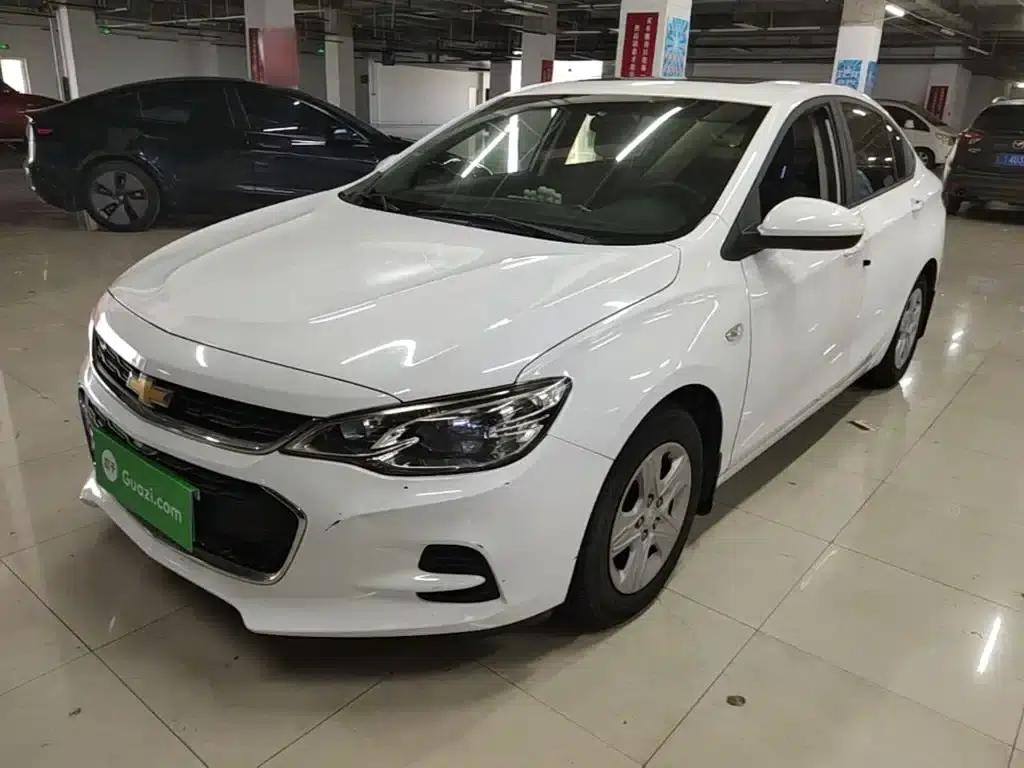 Chevrolet Cruze 2019 320 Automatic Sunroof Edition — миниатюра 1