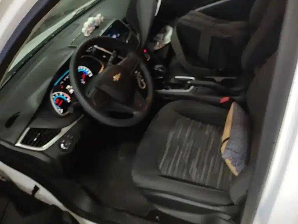 Chevrolet Cruze 2019 320 Automatic Sunroof Edition — миниатюра 15