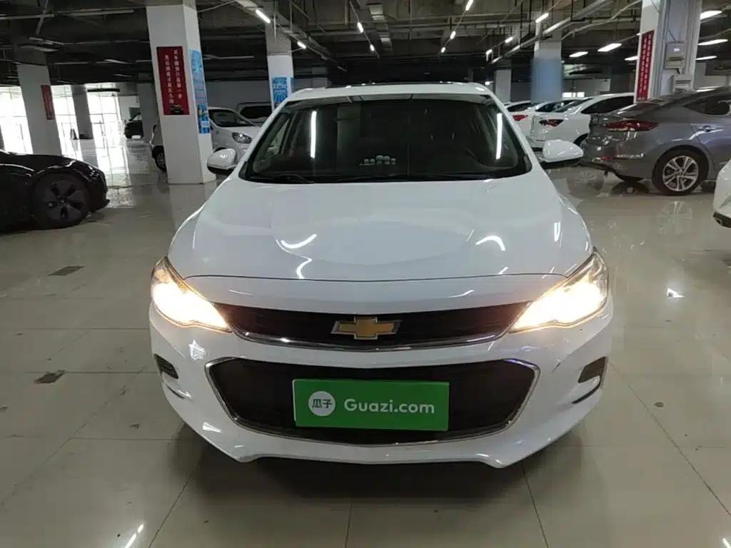 Chevrolet Cruze 2019 320 Automatic Sunroof Edition — миниатюра 3