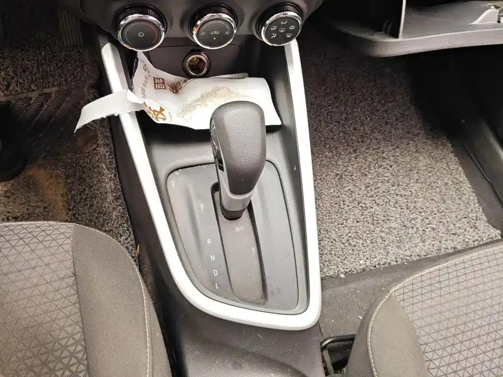Chevrolet Cruze 2020 325T Automatic Comfort Edition — миниатюра 11