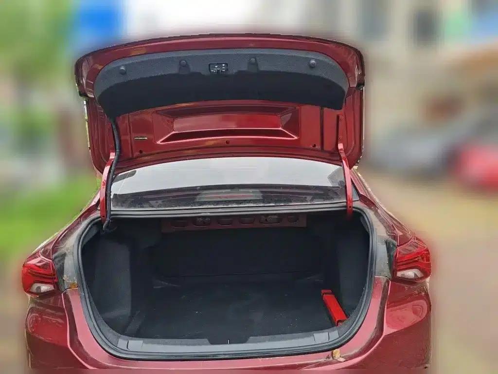 Chevrolet Cruze 2020 325T Automatic Comfort Edition — миниатюра 16