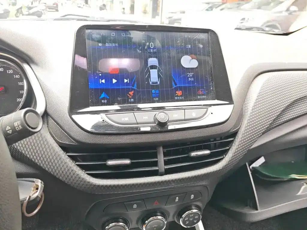 Chevrolet Cruze 2020 325T Automatic Comfort Edition — миниатюра 10