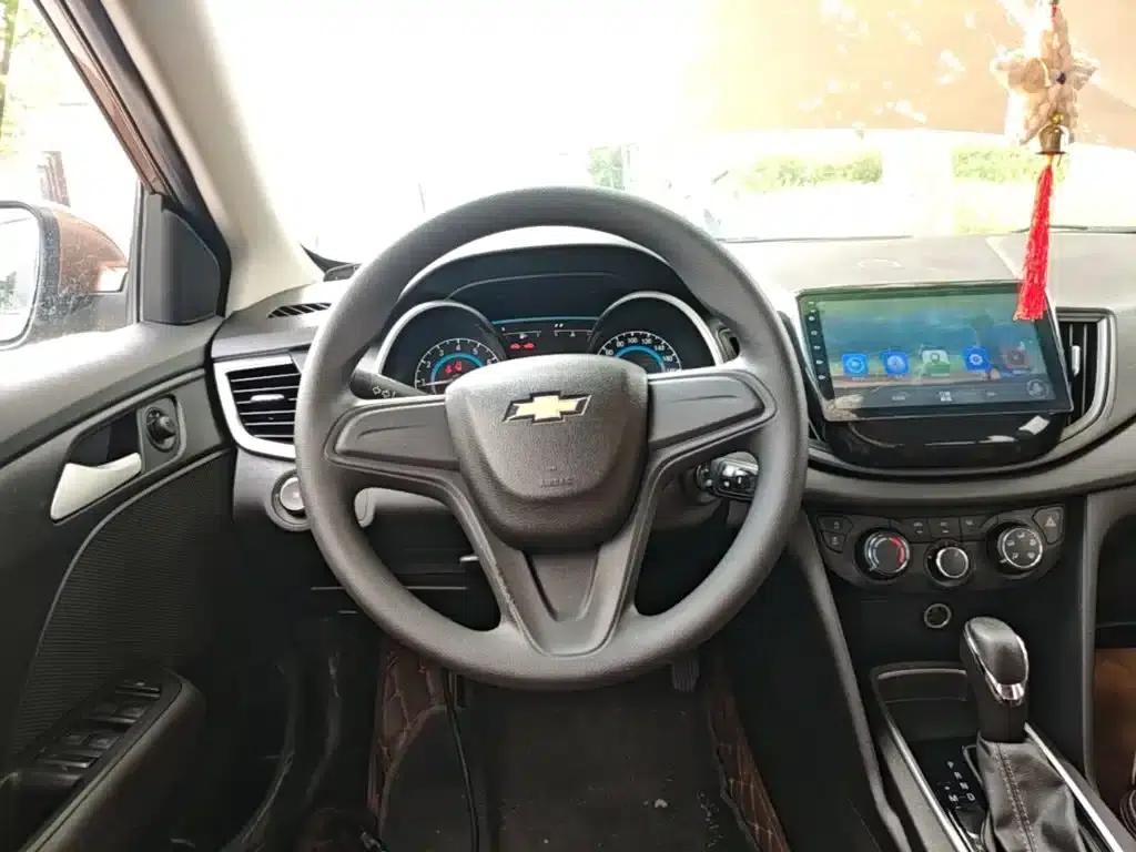 Chevrolet Cruze 2019 320 Automatic Sunroof Edition — миниатюра 11