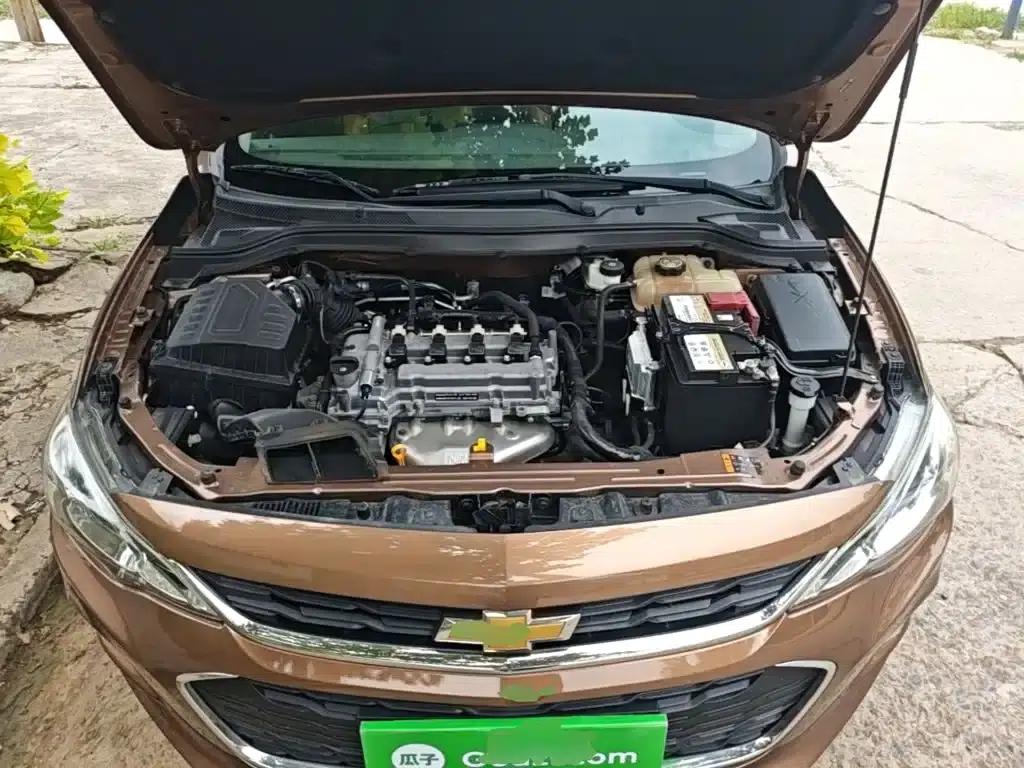 Chevrolet Cruze 2019 320 Automatic Sunroof Edition — миниатюра 20