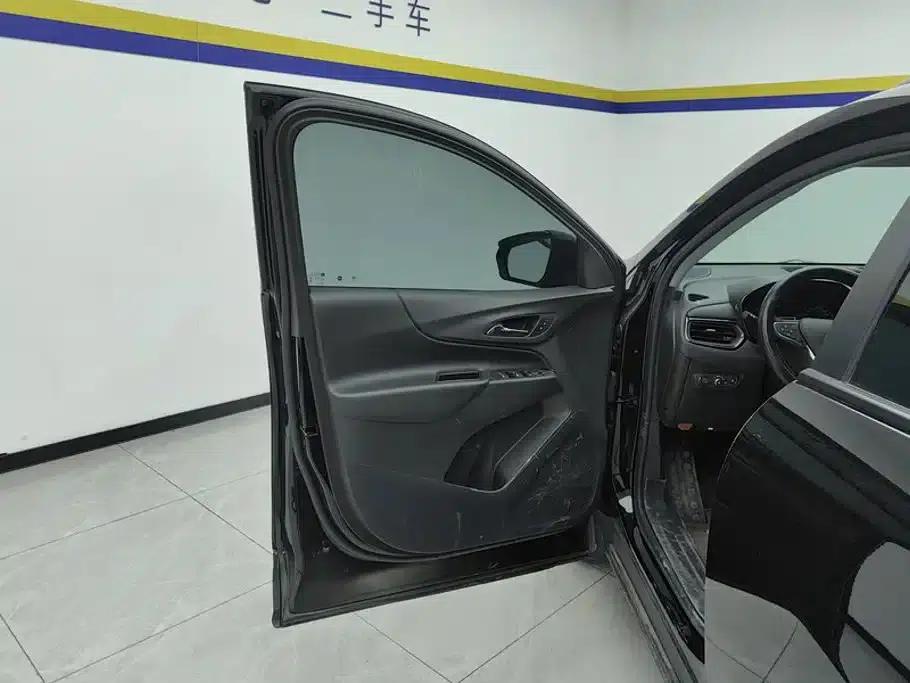 2022 Chevrolet Equinox 535T Cross Edition — миниатюра 7