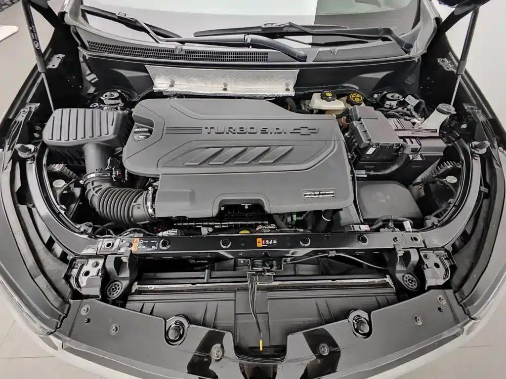 2022 Chevrolet Equinox Mild Hybrid 550T RS AWD Intelligent Defender Edition — миниатюра 6