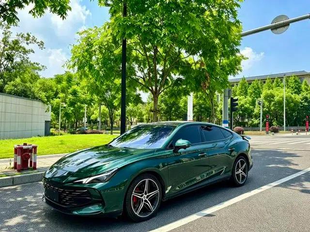 MG7 2023 2.0T Automatic Trophy+ Exhilarating Edition