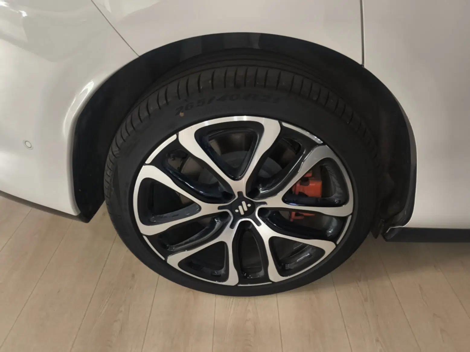 IM LS6 2026 Model Range-Extending 52 Max — миниатюра 11
