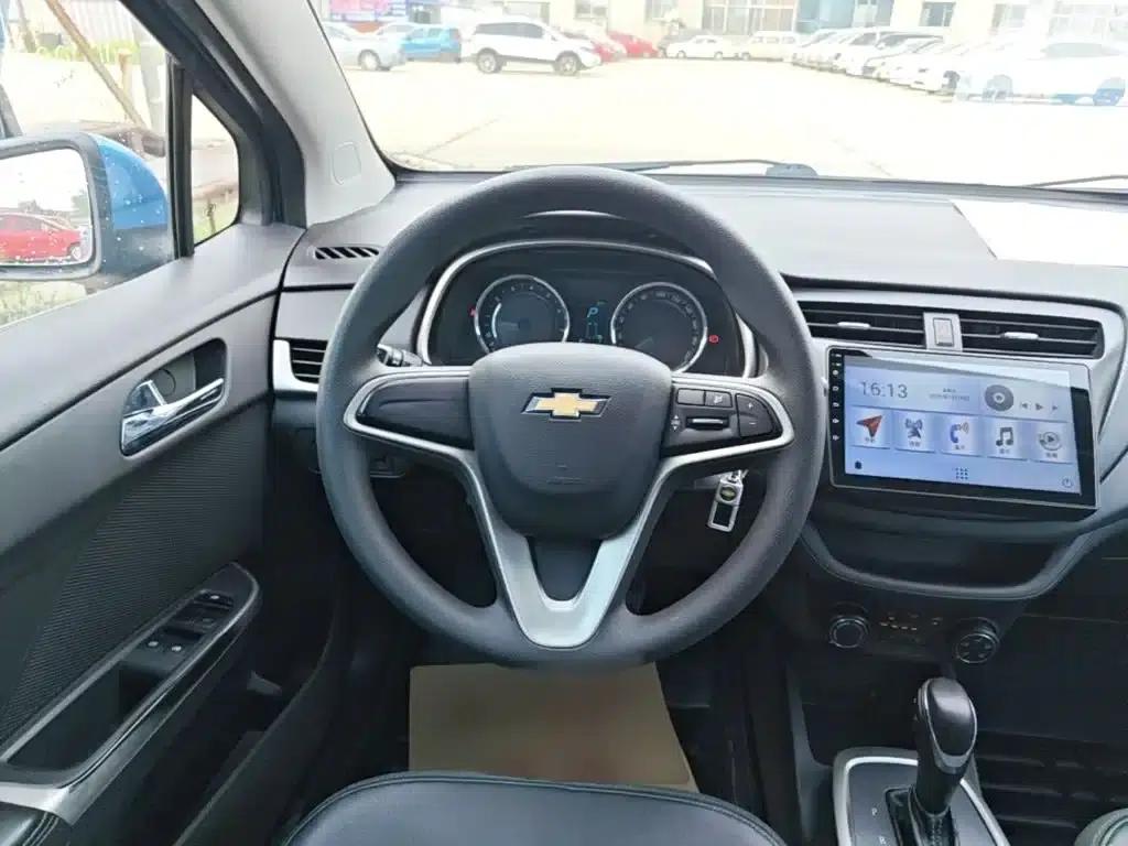Chevrolet Aveo RV 2016 1.5L Automatic Smart Edition — миниатюра 11