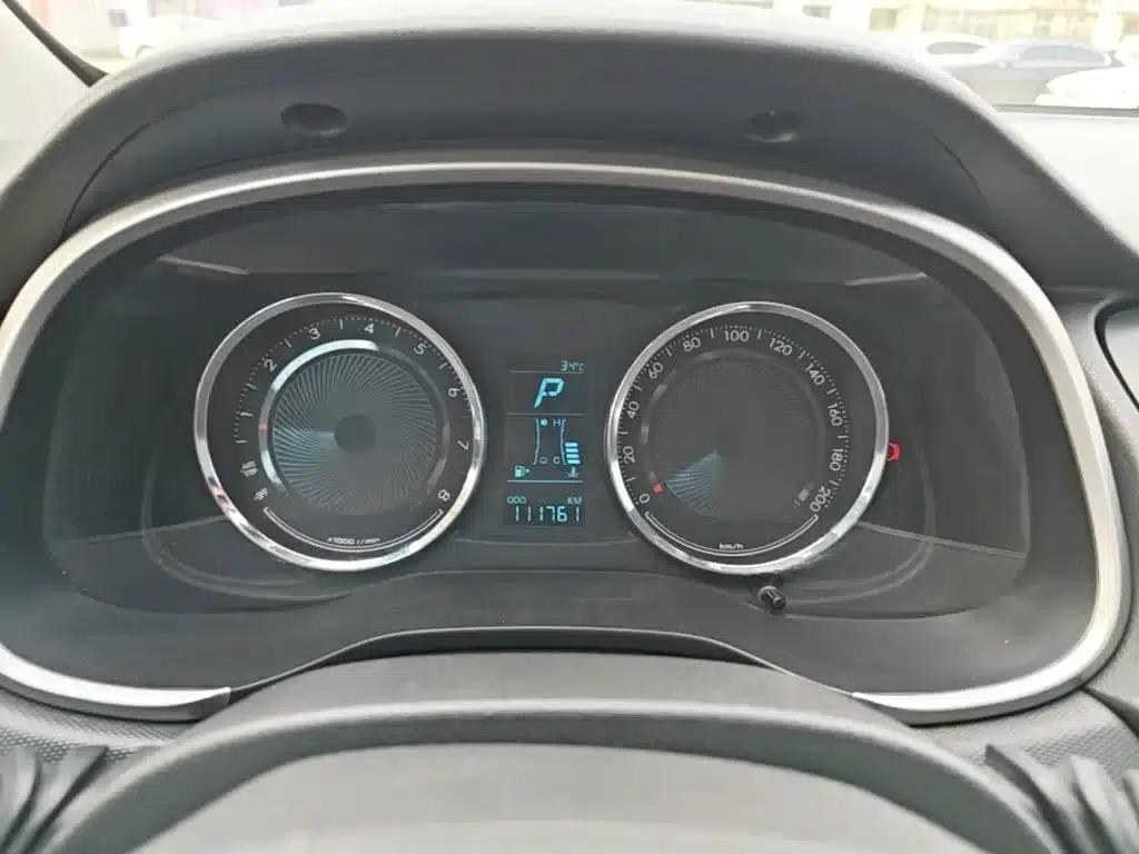 Chevrolet Aveo RV 2016 1.5L Automatic Smart Edition — миниатюра 12