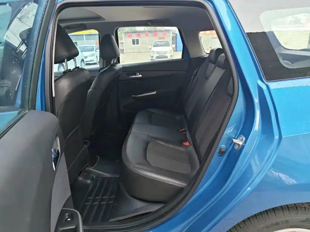 Chevrolet Aveo RV 2016 1.5L Automatic Smart Edition — миниатюра 17