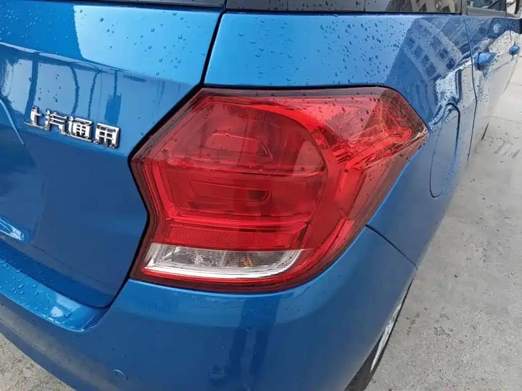 Chevrolet Aveo RV 2016 1.5L Automatic Smart Edition — миниатюра 8