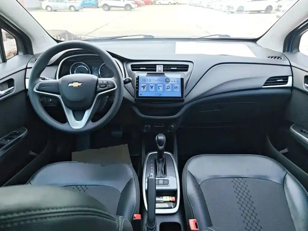 Chevrolet Aveo RV 2016 1.5L Automatic Smart Edition — миниатюра 10